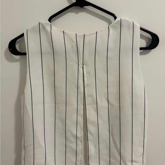 Cute Bershka top - Picture 2 of 2